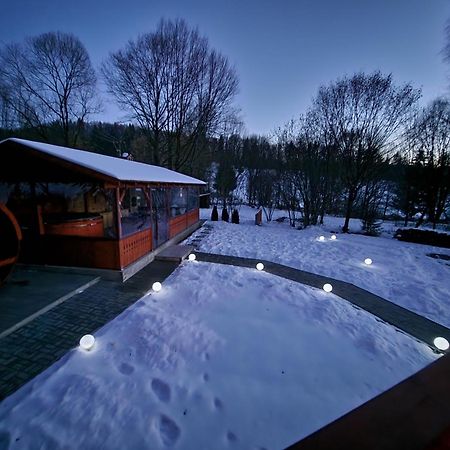Súgópatak Kulcsosház Villa Izvoare  Exterior foto
